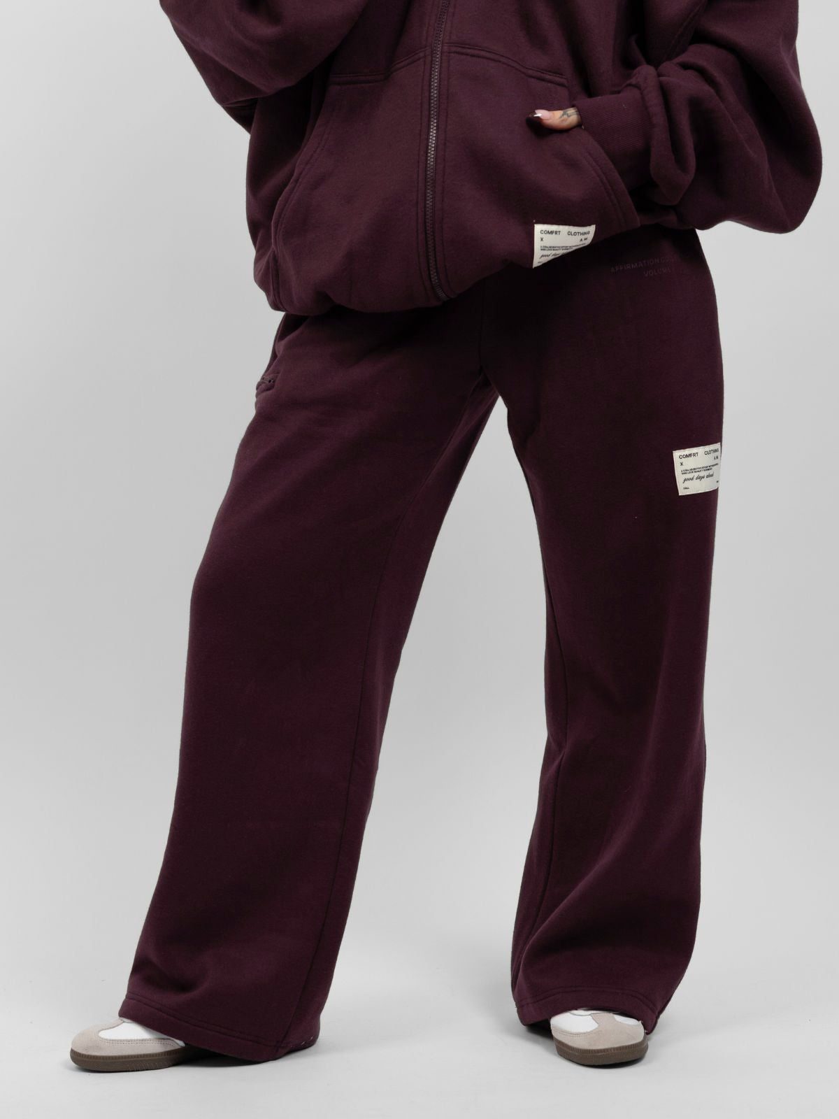 Maroon / F / Valen