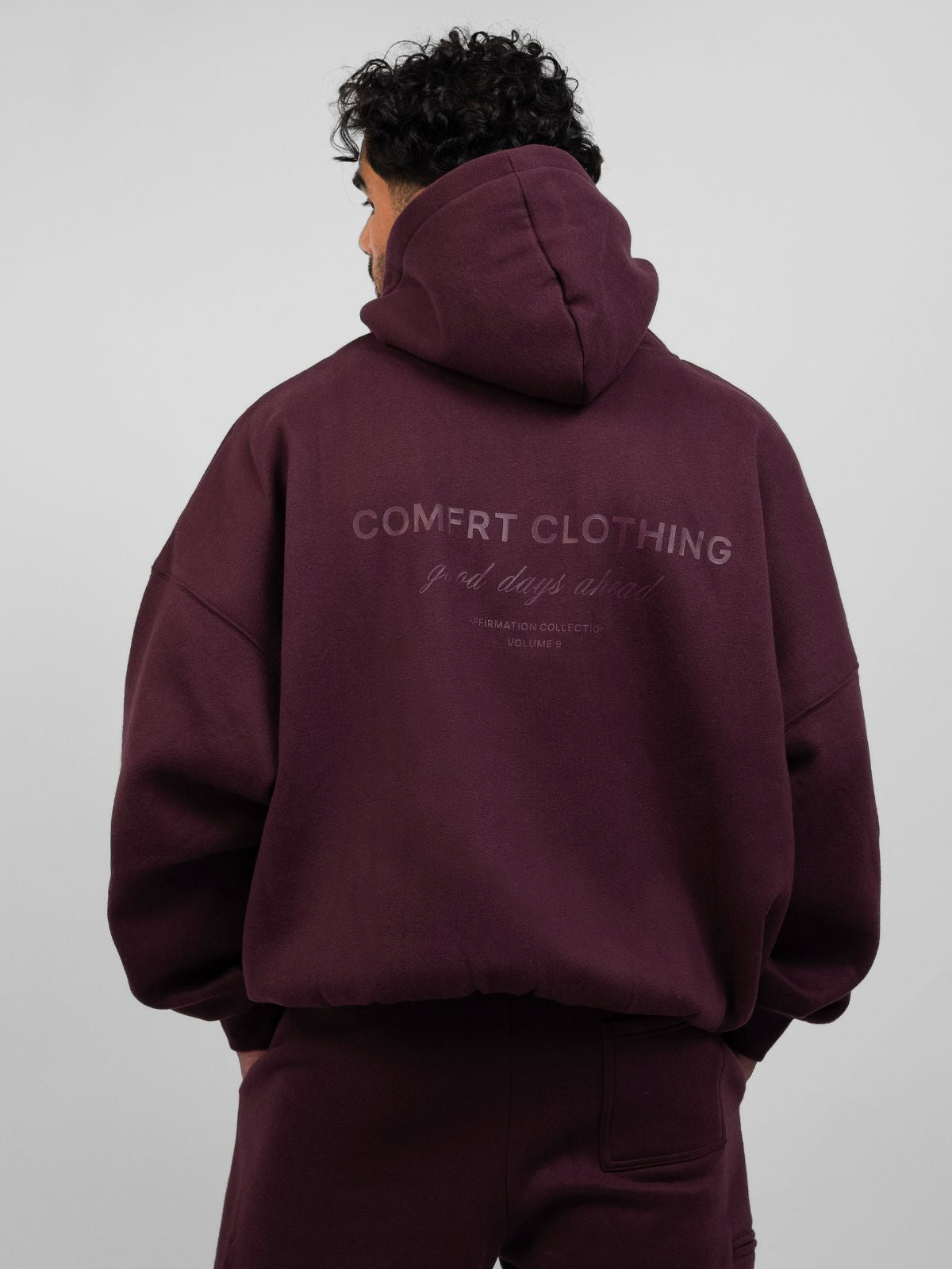 Maroon / M / Jared