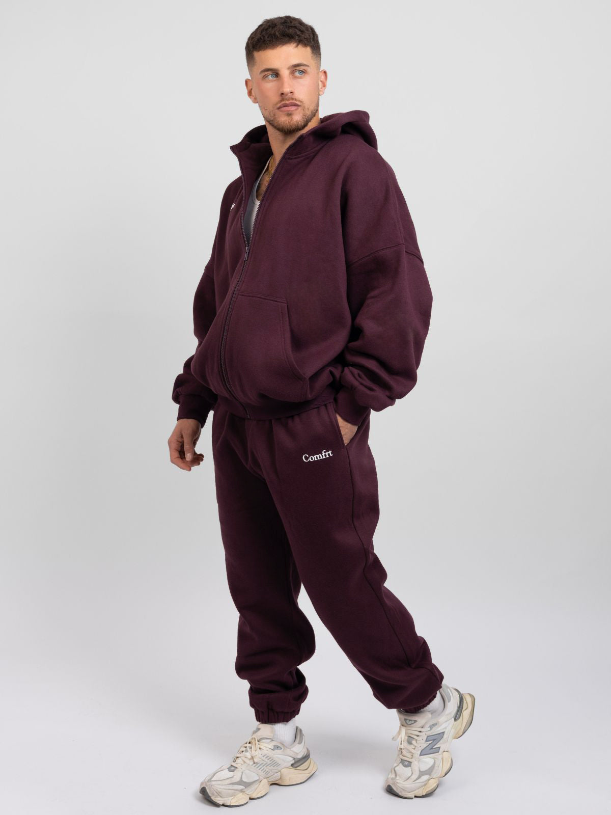 Maroon / M / Josh