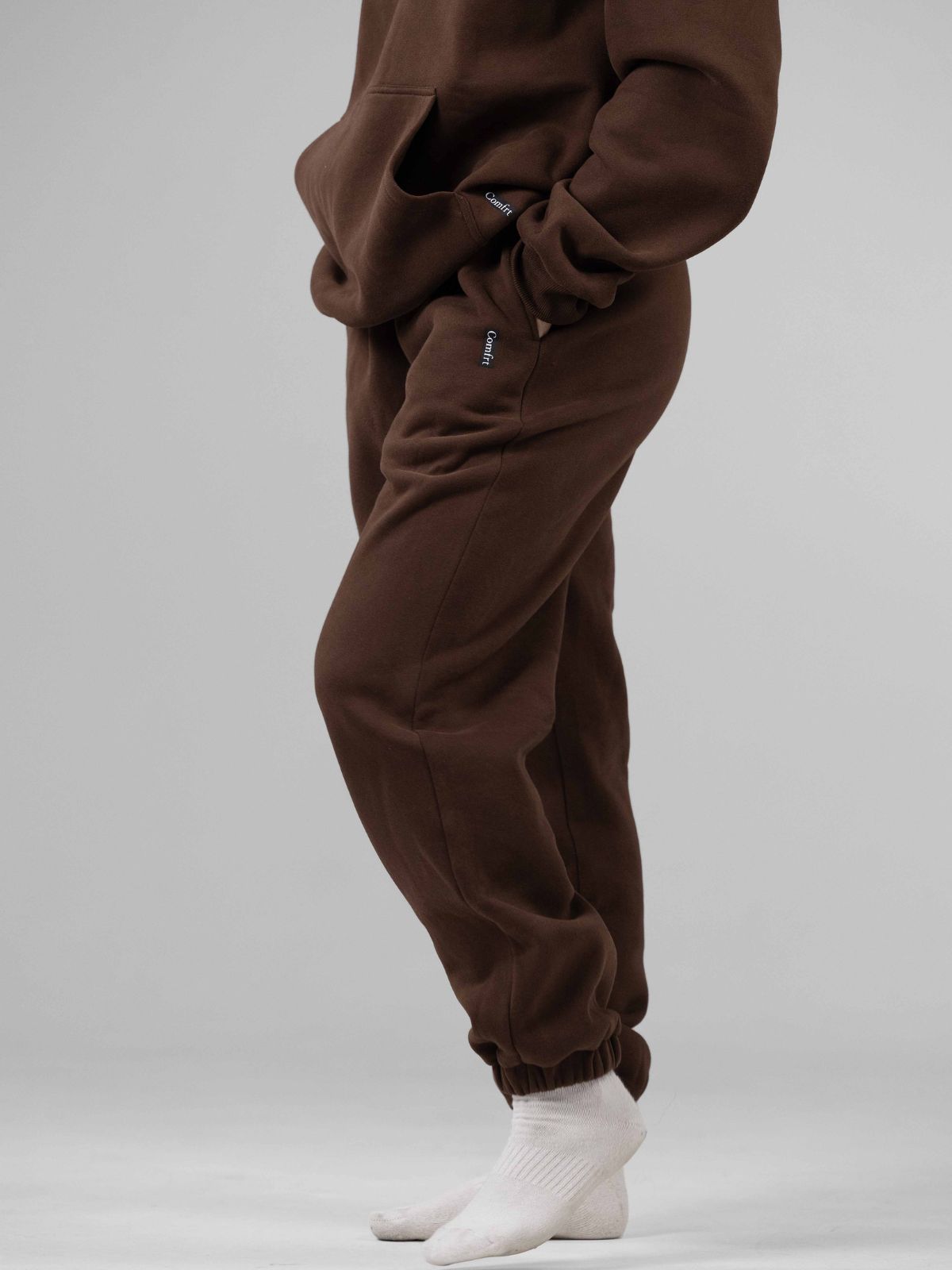 Walnut / F
