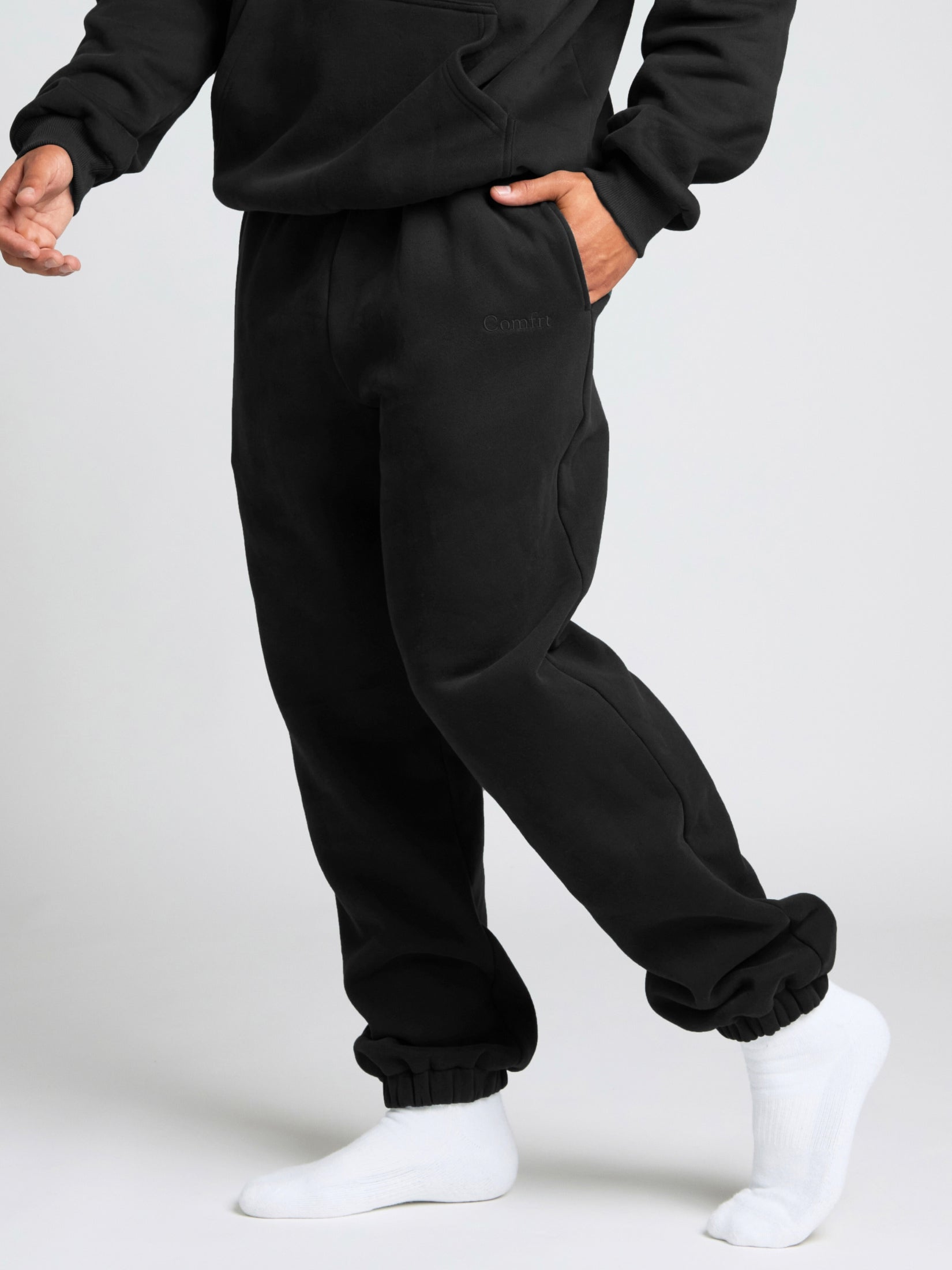 Onyx Black / M