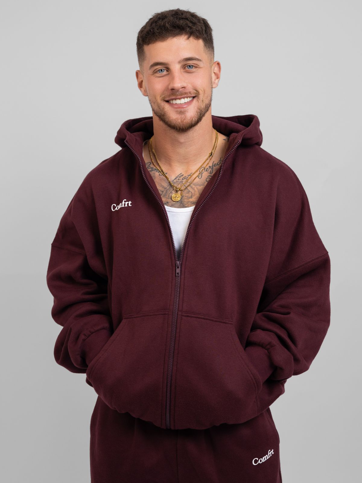 Maroon / M / Josh