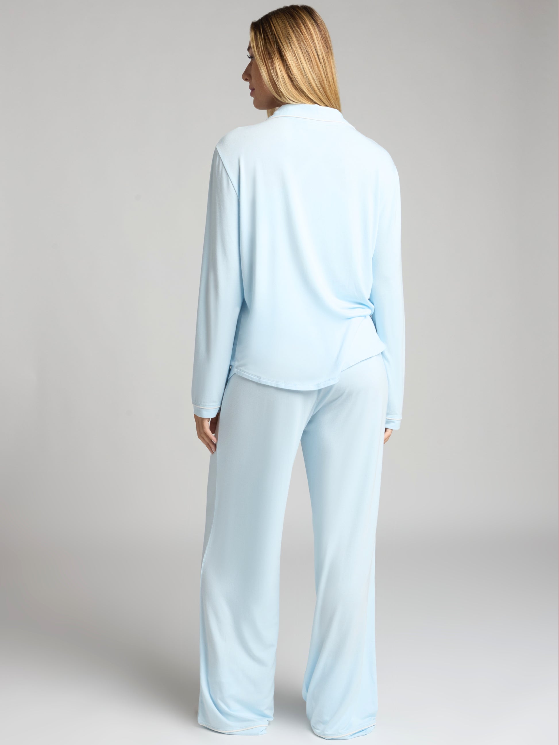 Powder Blue / F