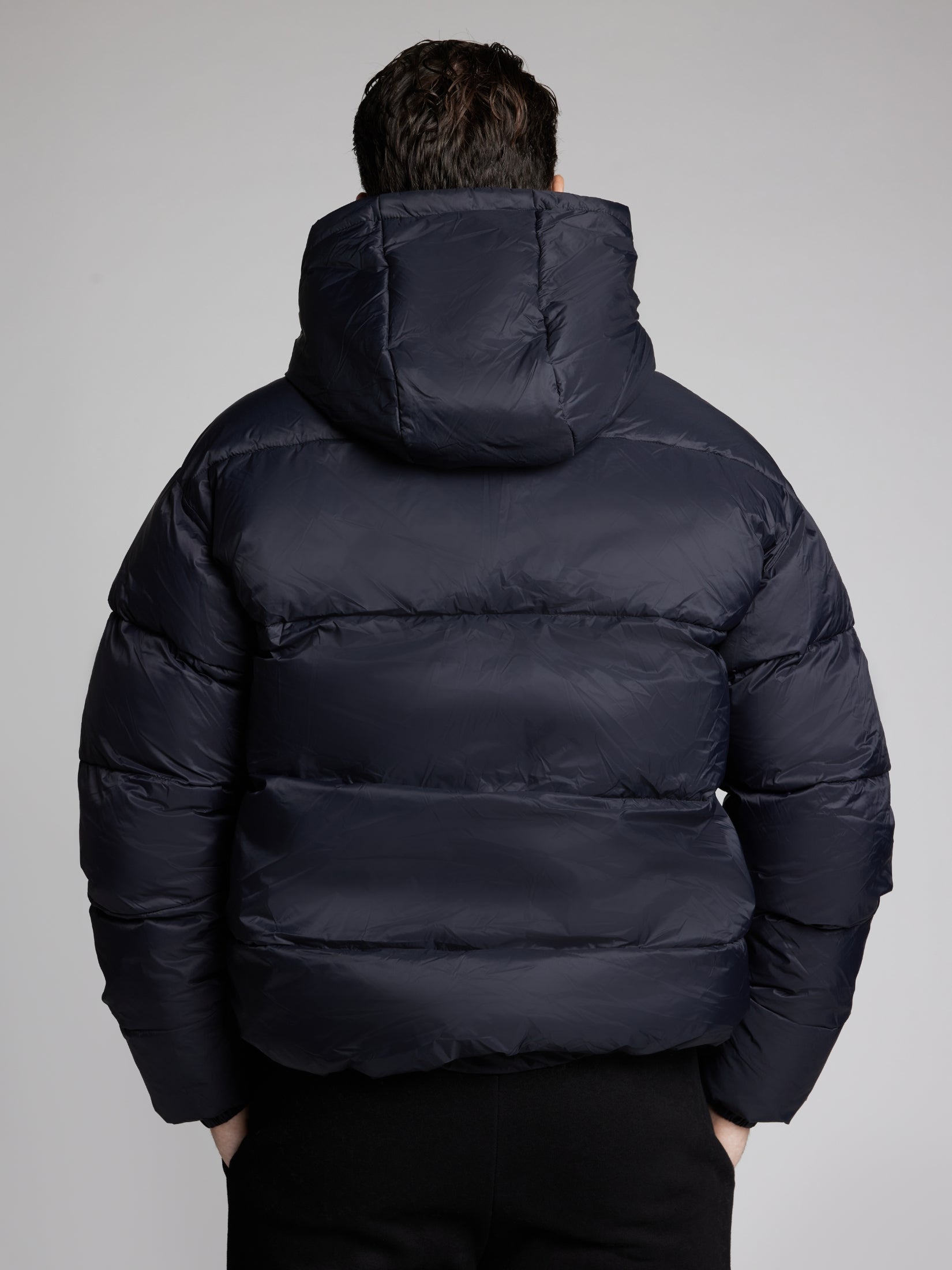 Onyx Black / M