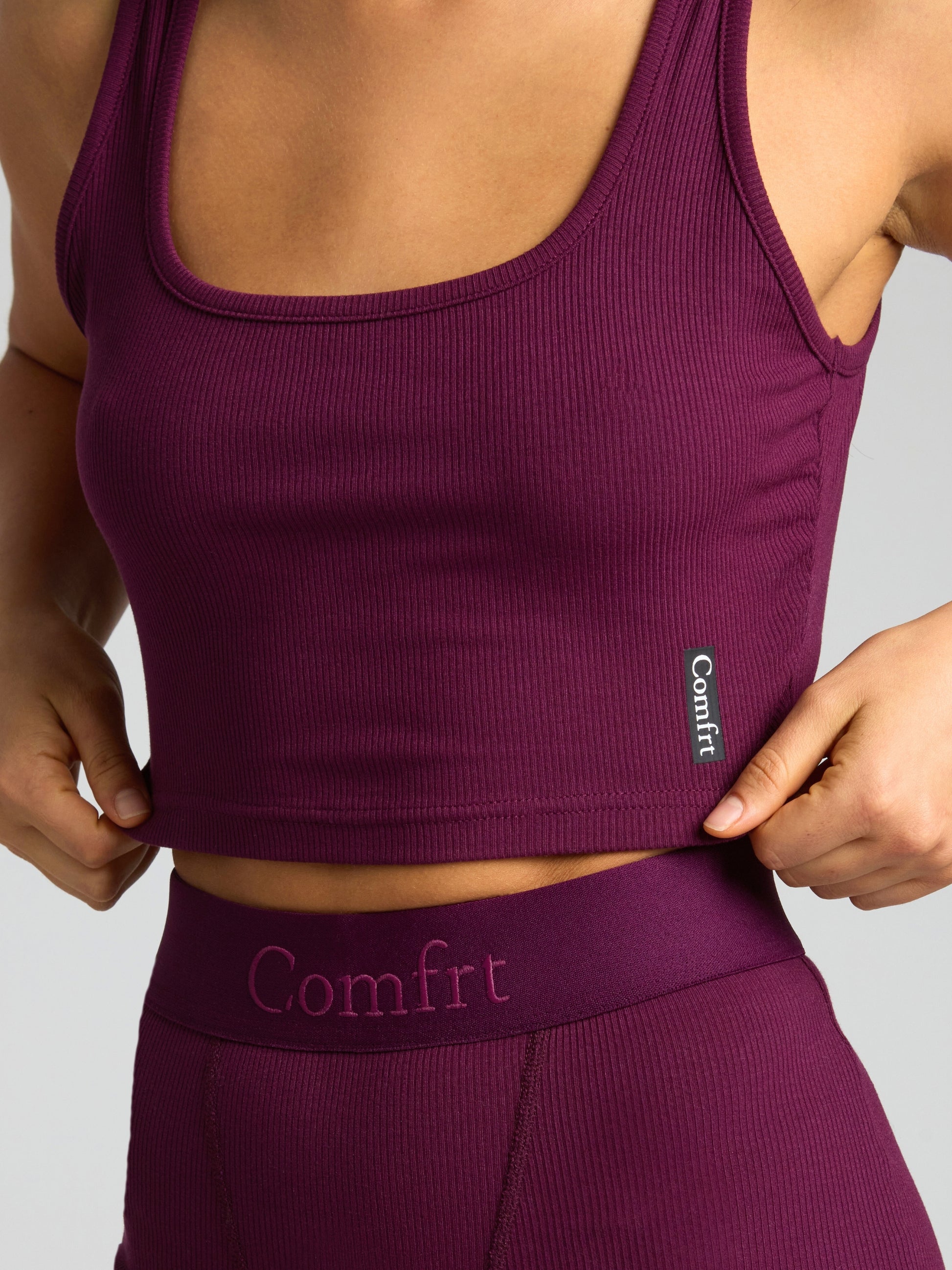 Plum / F