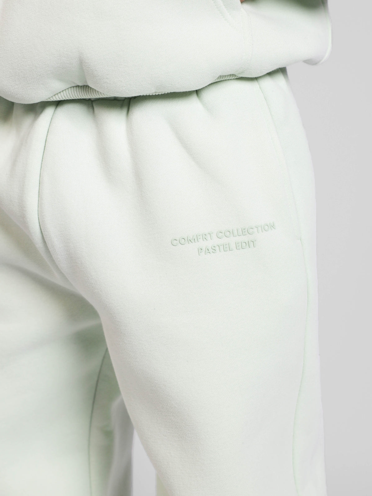 Mint / Navy