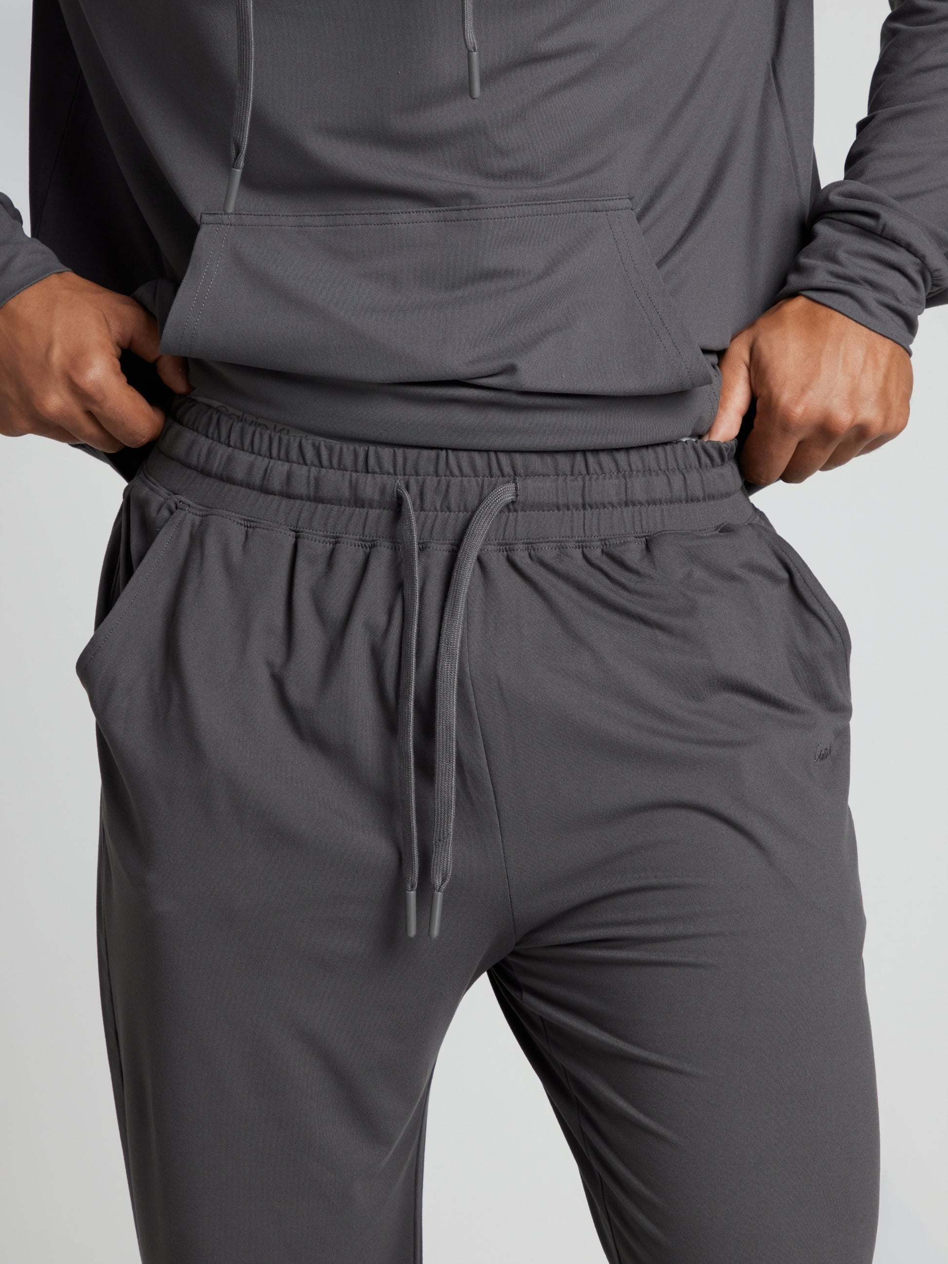 Steel Grey / M