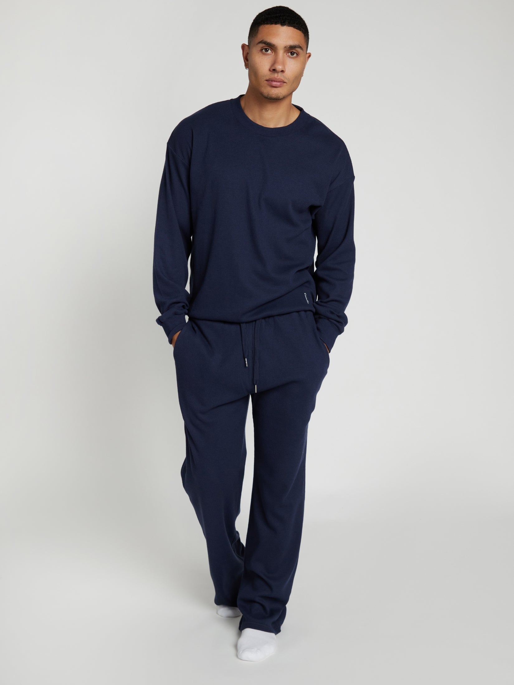 Navy / M