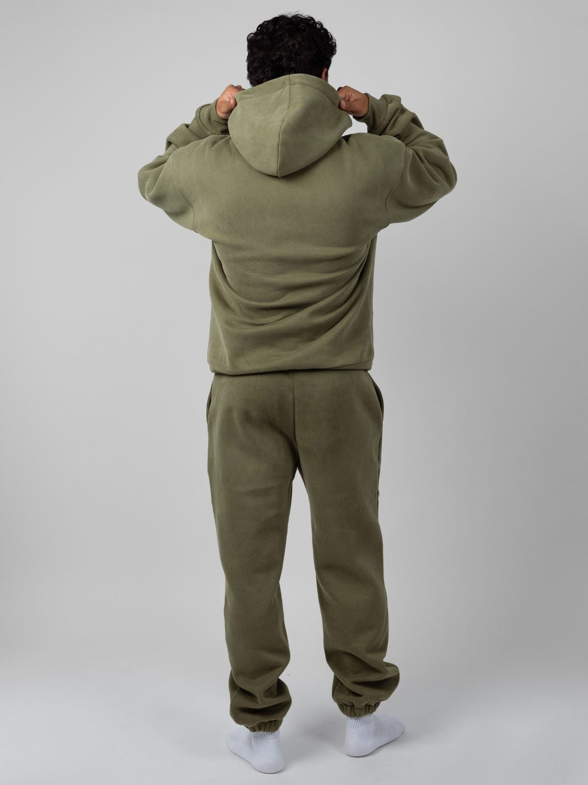 Olive / M