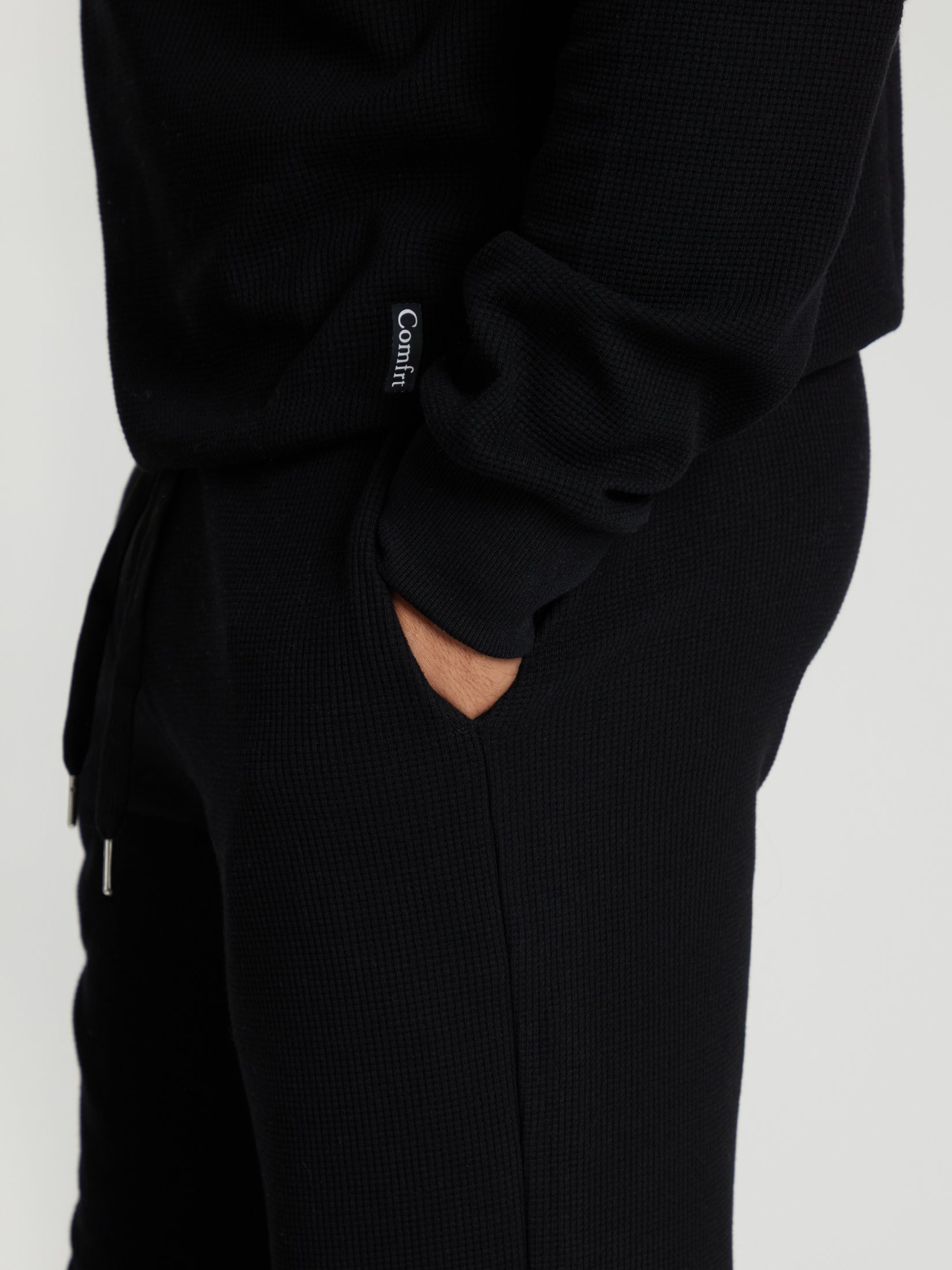 Onyx Black / M