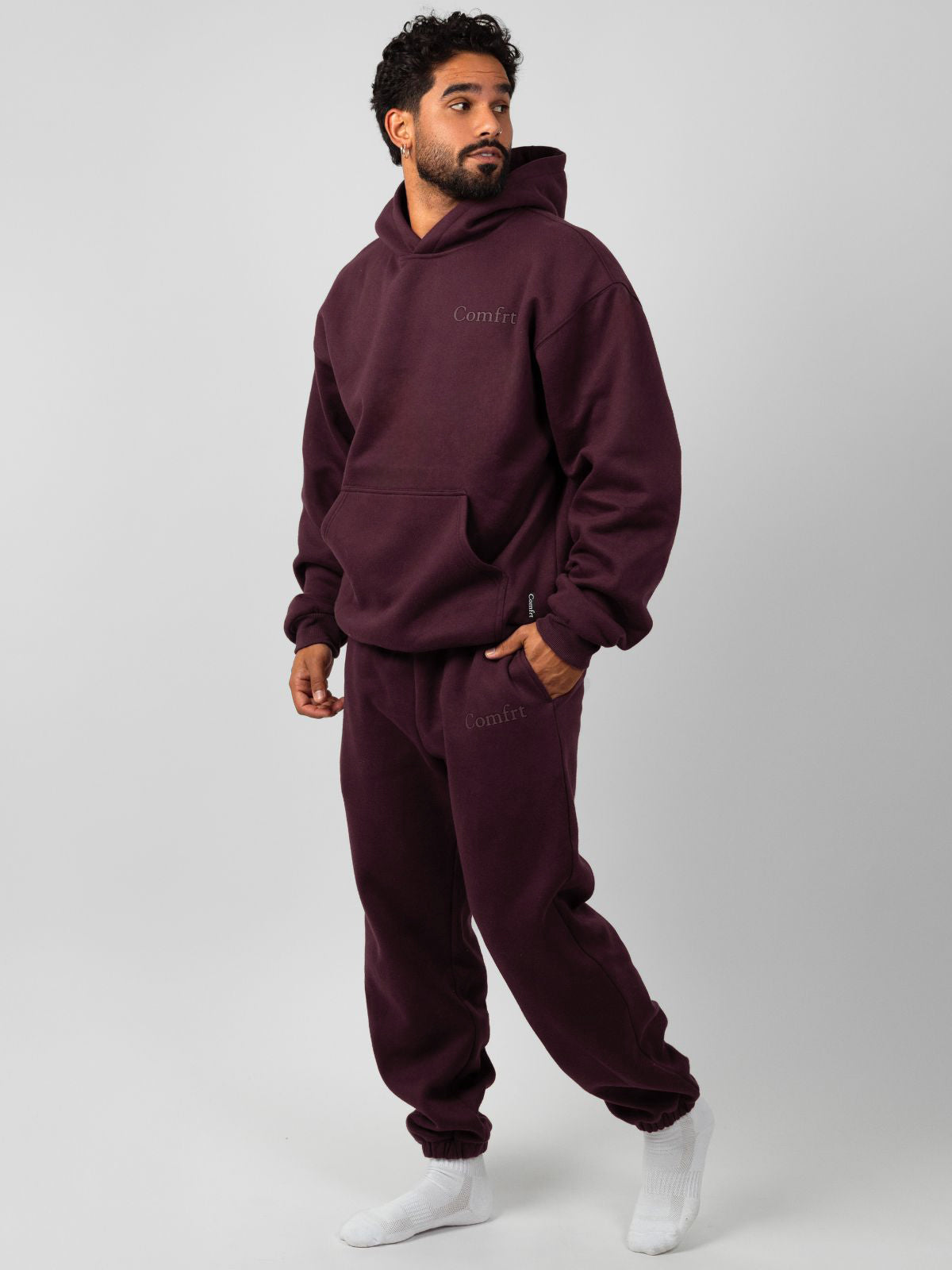 Maroon / M / Jared