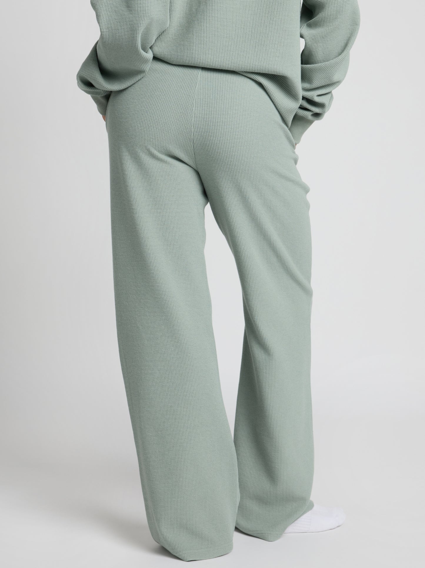 Sage Green / F