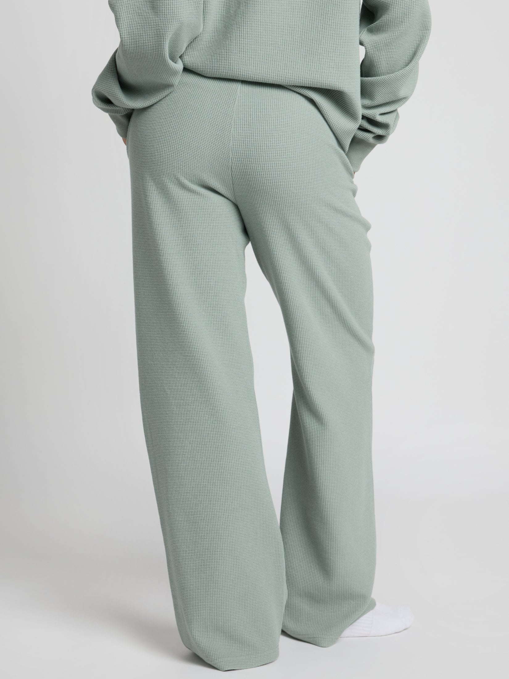 Sage Green / F