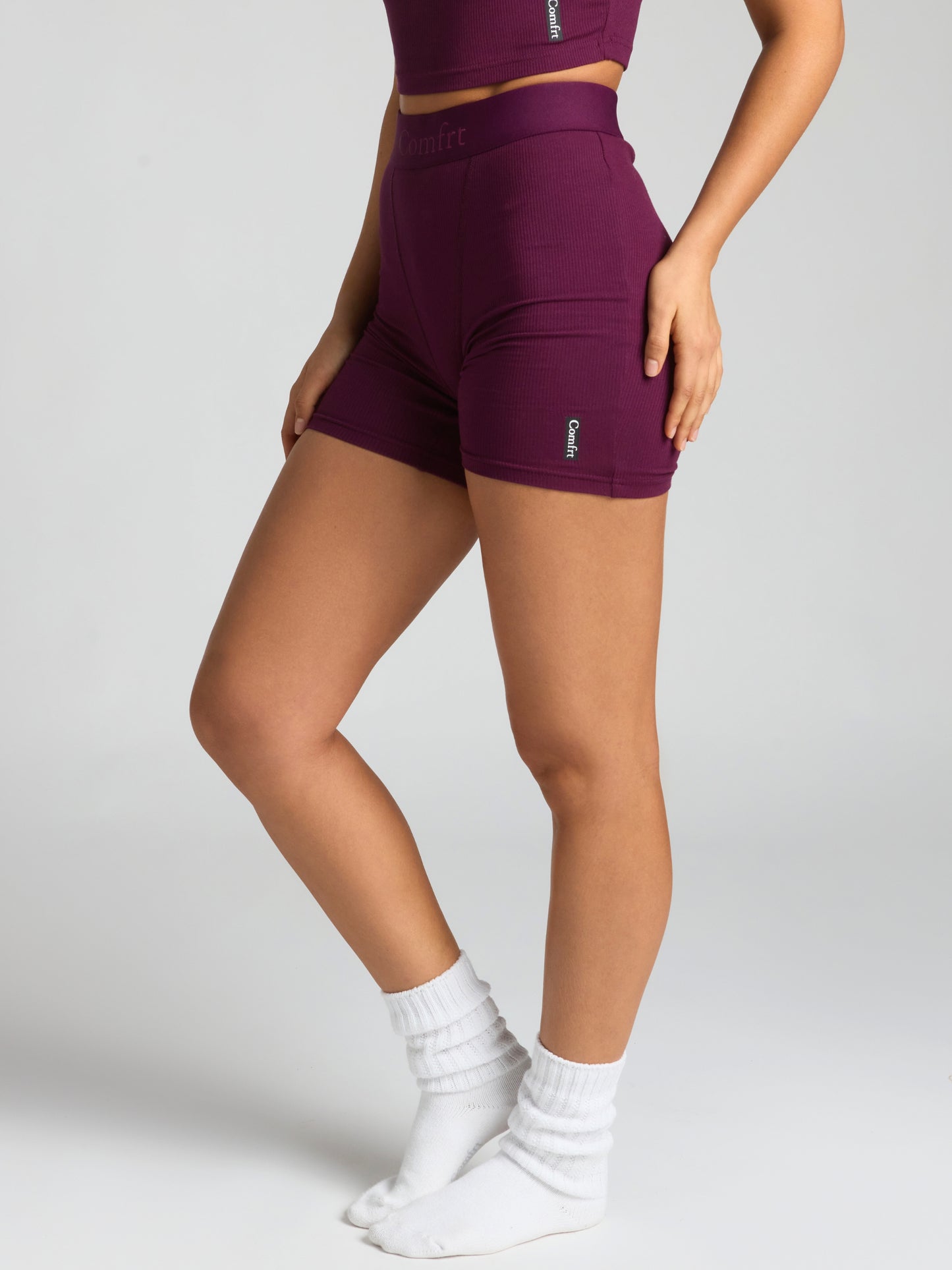 Plum / F