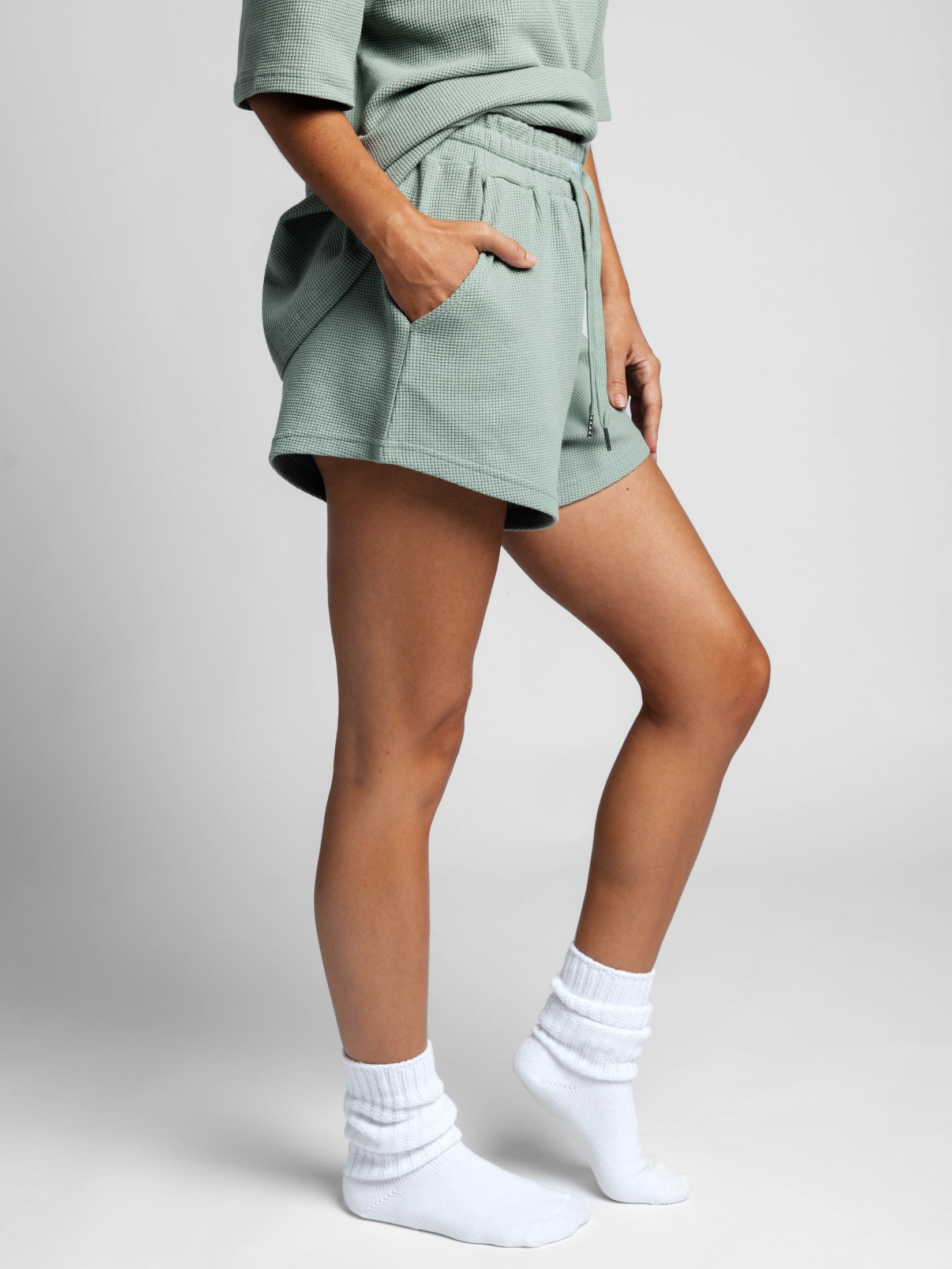 Sage Green / F