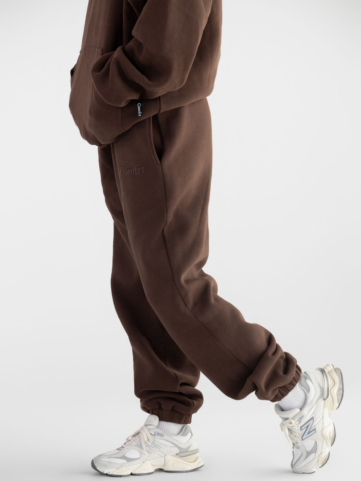 Walnut / F / M