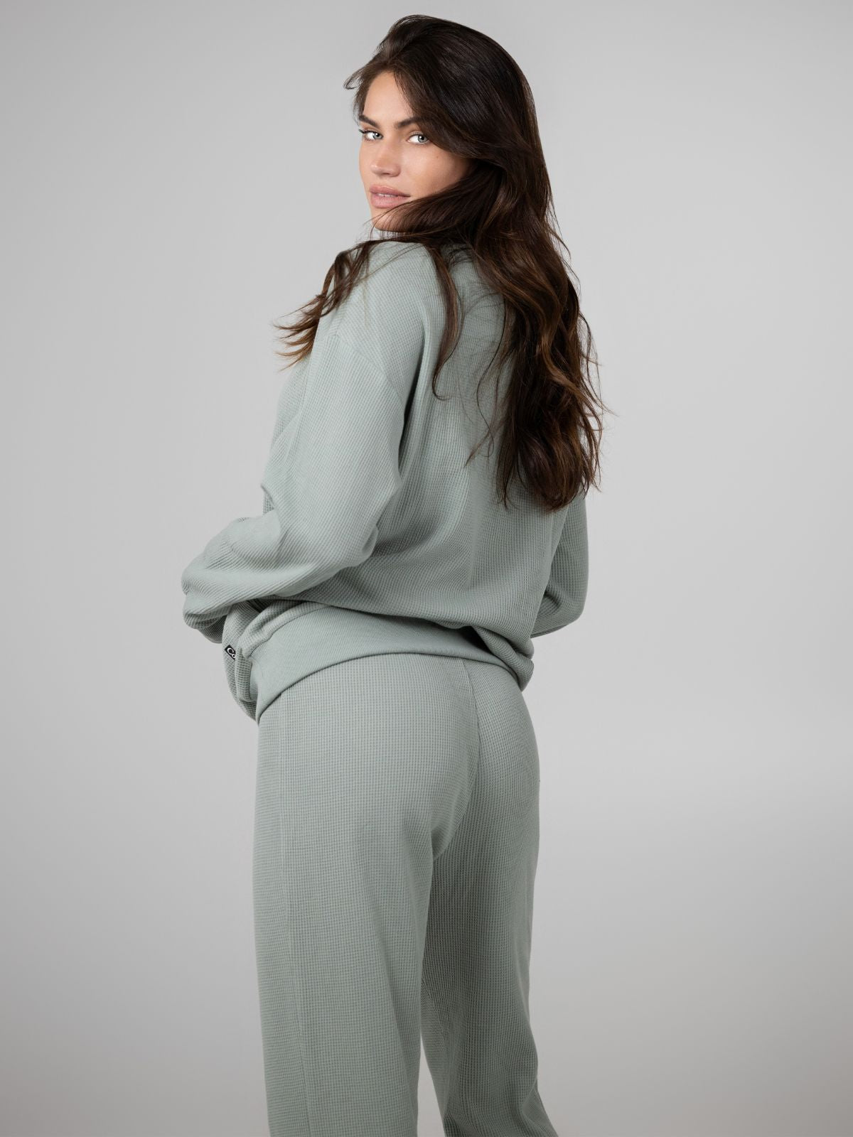 Sage Green / F