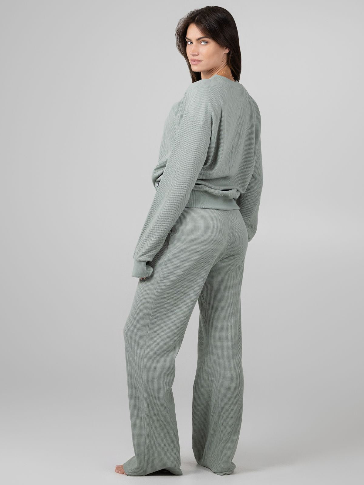 Sage Green / F